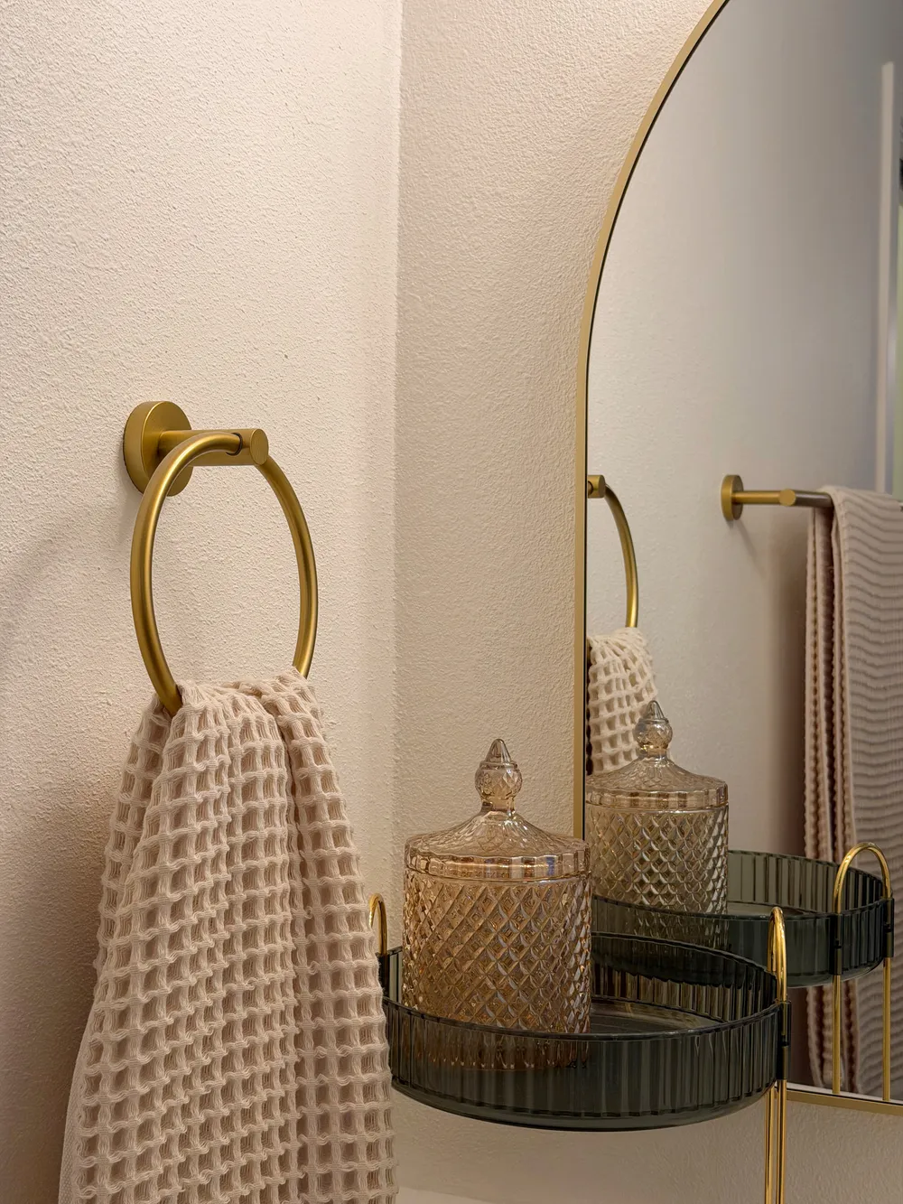 Towel ring and finish detail in the Calle bathroom.